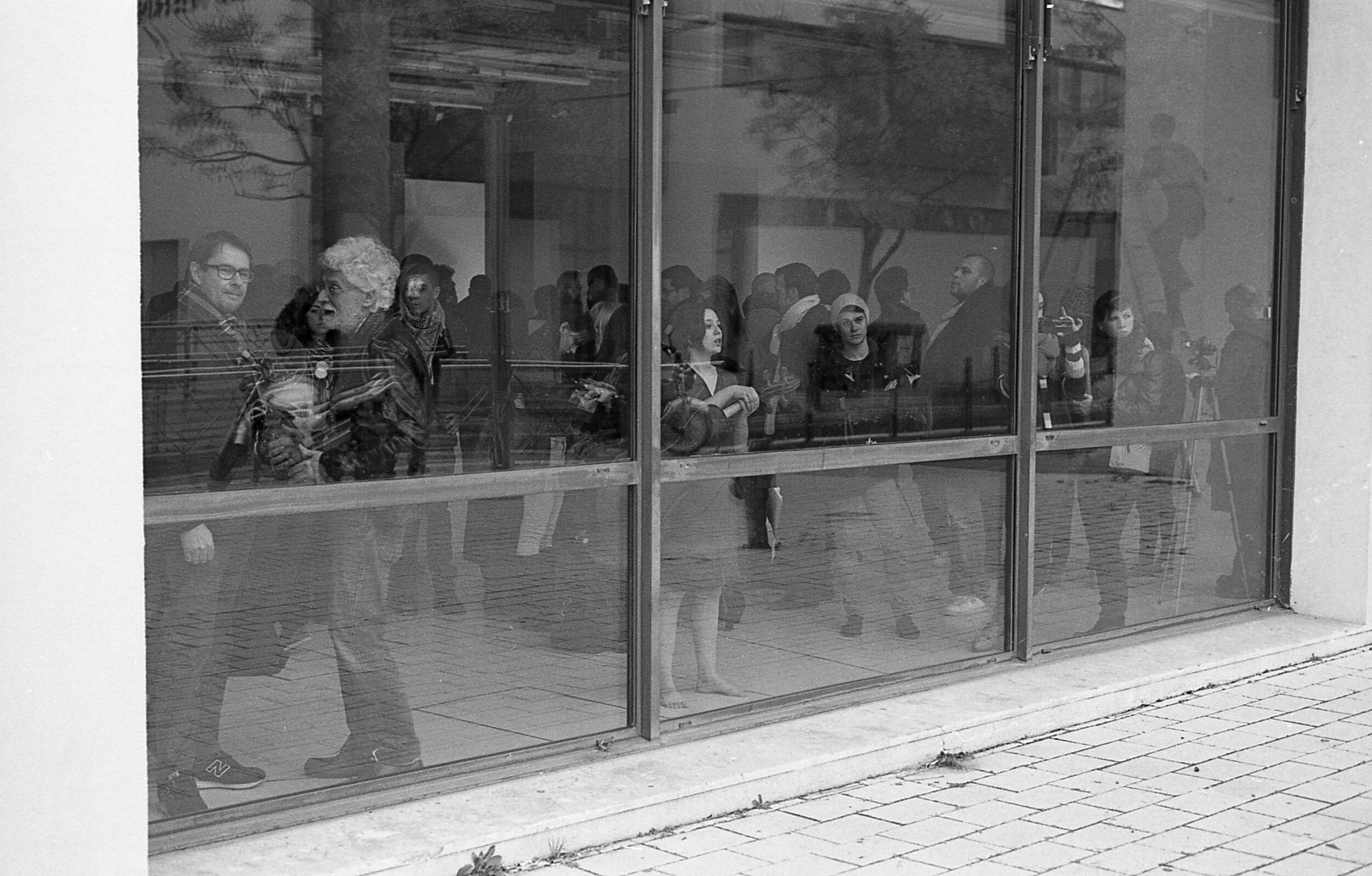 Entre Dos Ríos - Vir Andres Hera