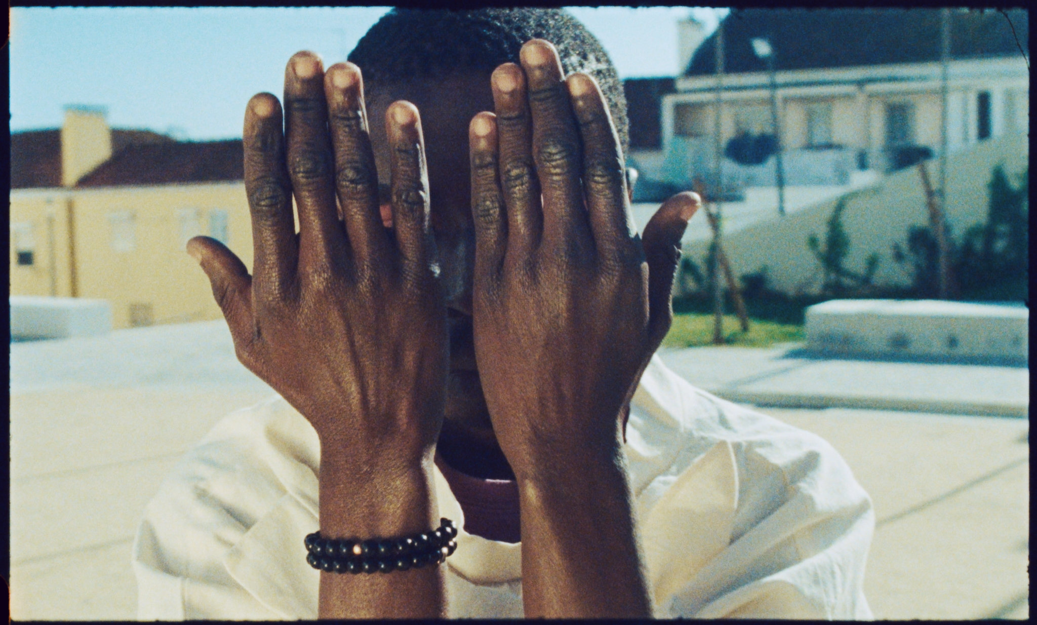 Baroque frequencies, endless conversions - Vir Andres Hera