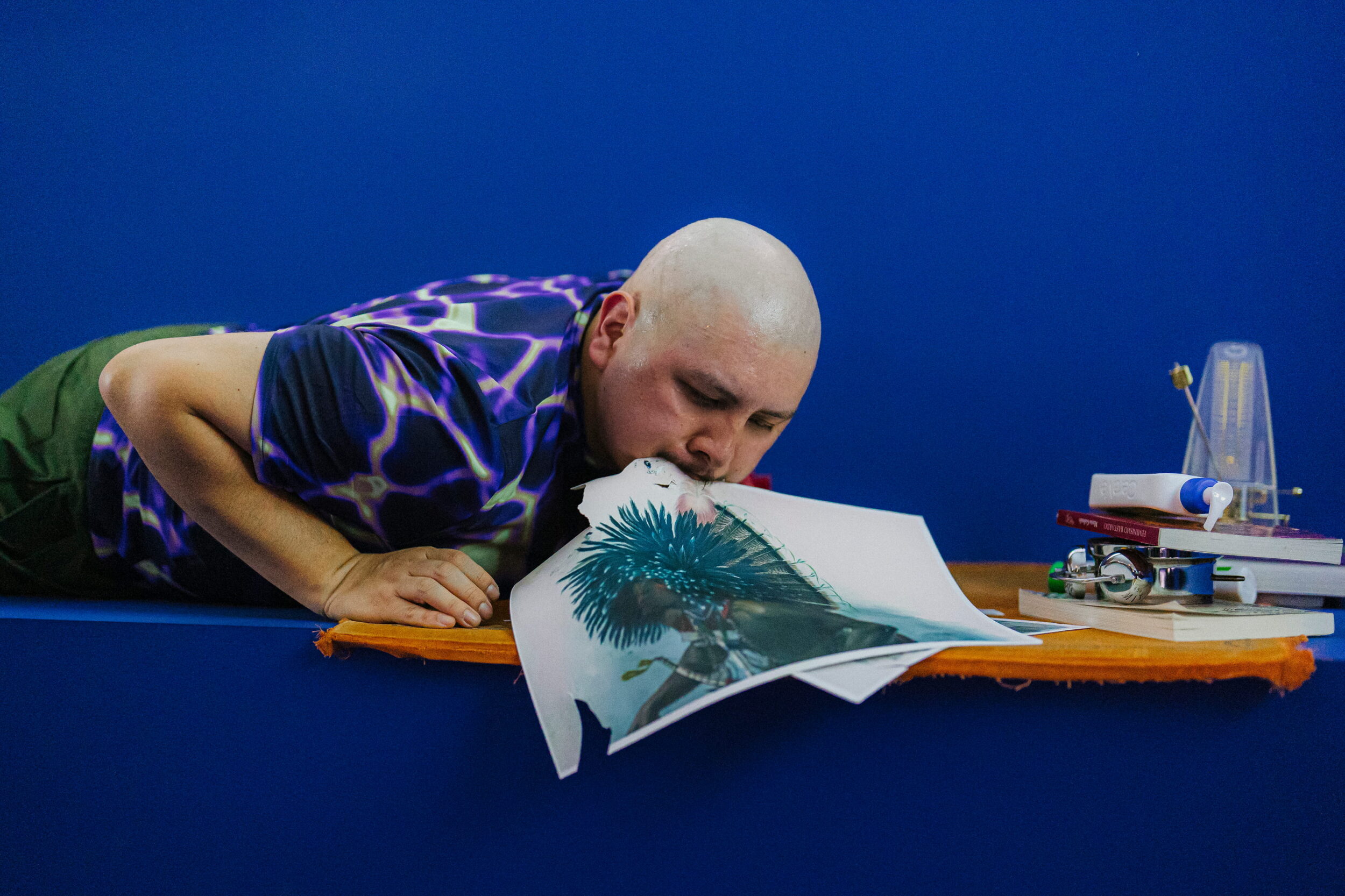 Lo Sagrado, Sin Mundo - Vir Andres Hera