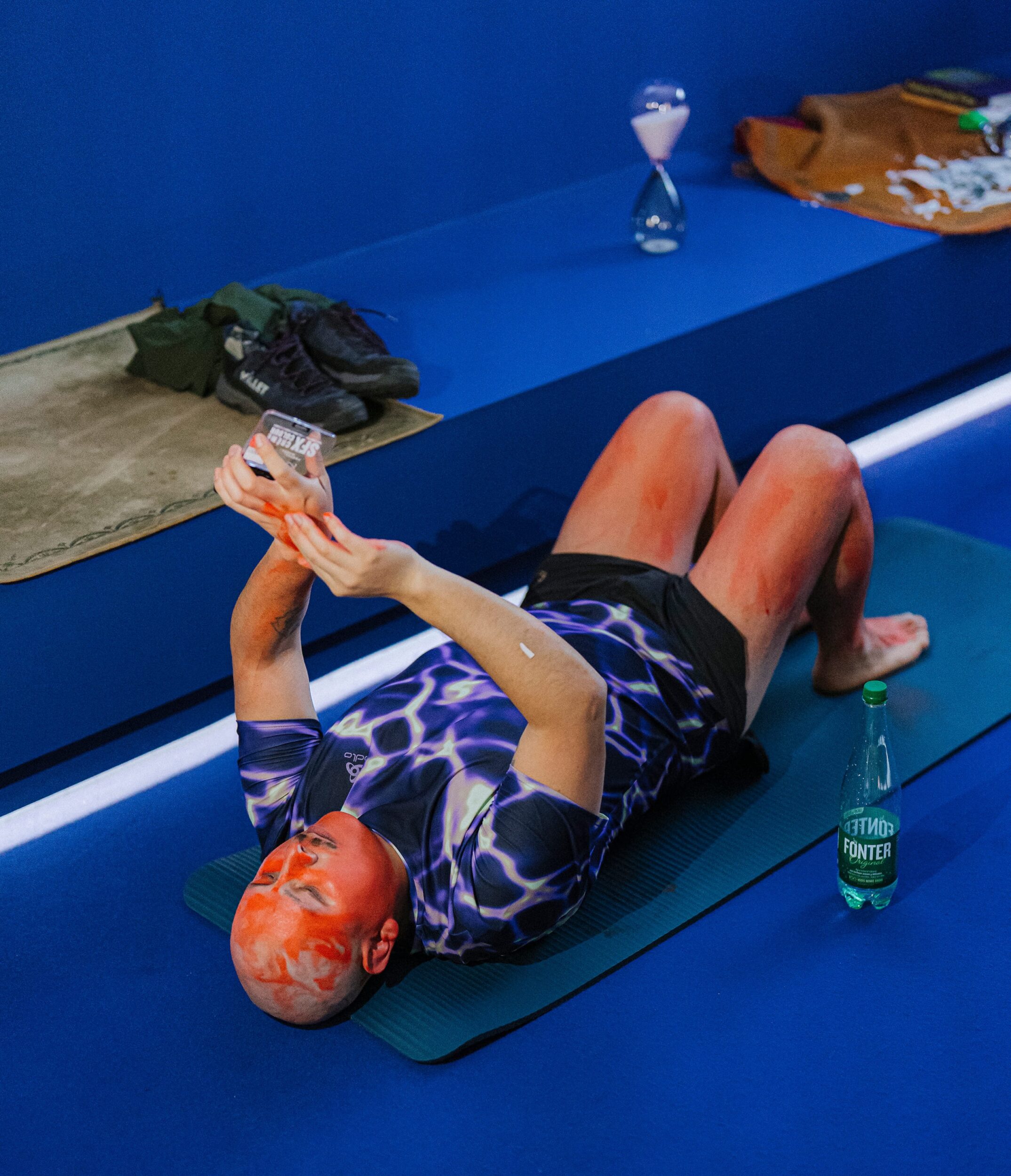 Lo Sagrado, Sin Mundo - Vir Andres Hera