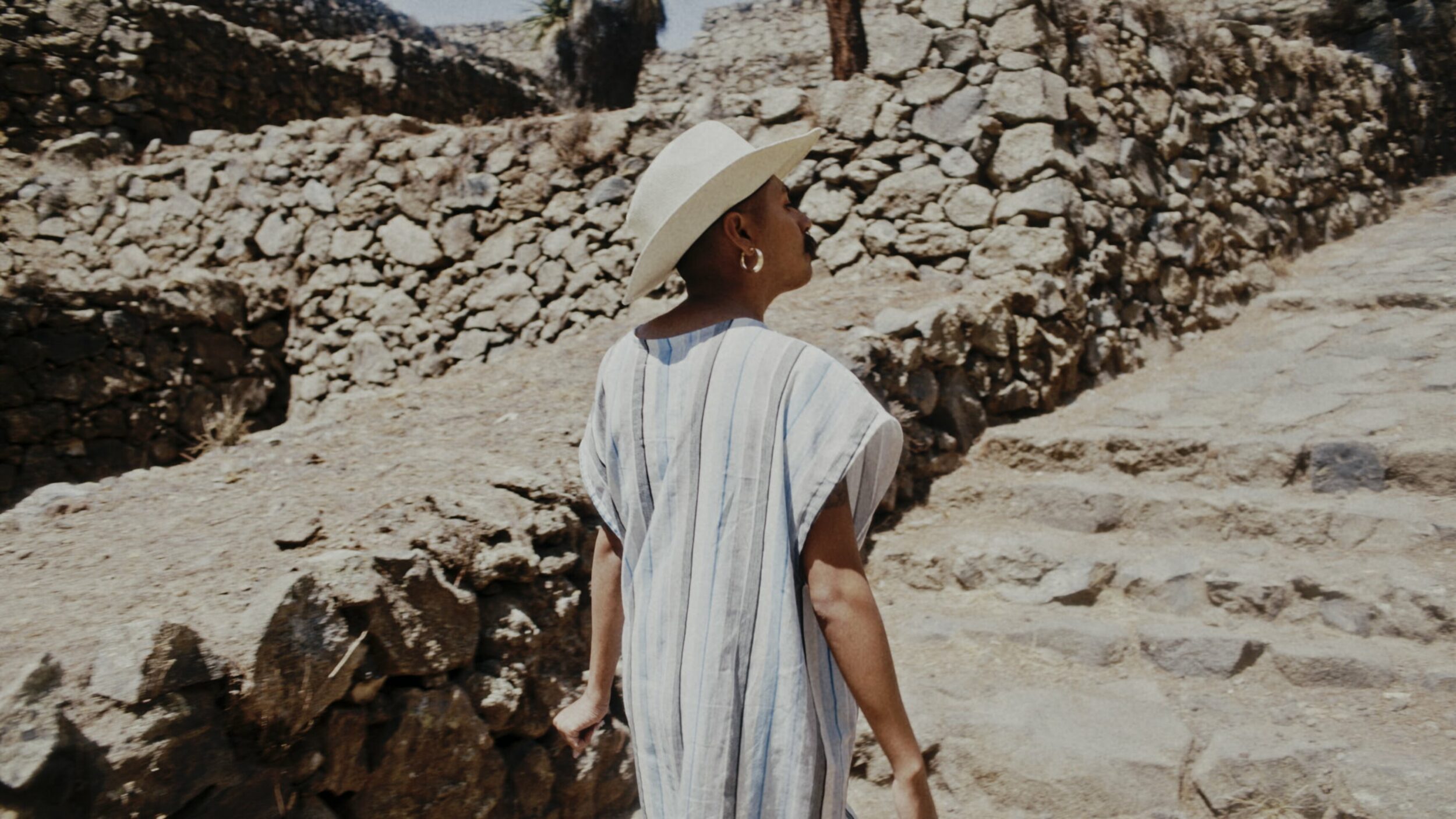 Amoxtli - Vir Andres Hera