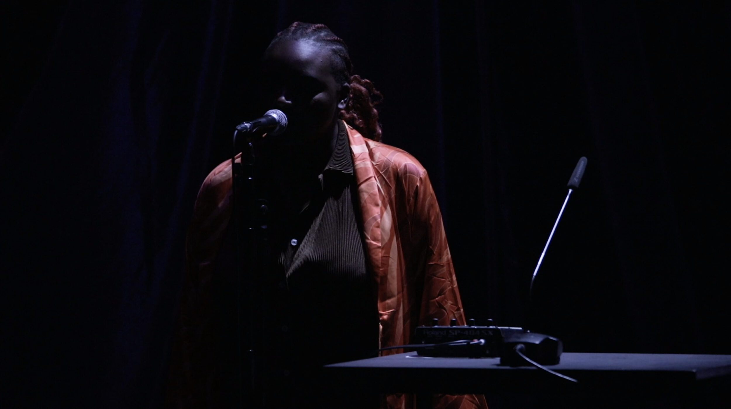 Tefnut - Vir Andres Hera