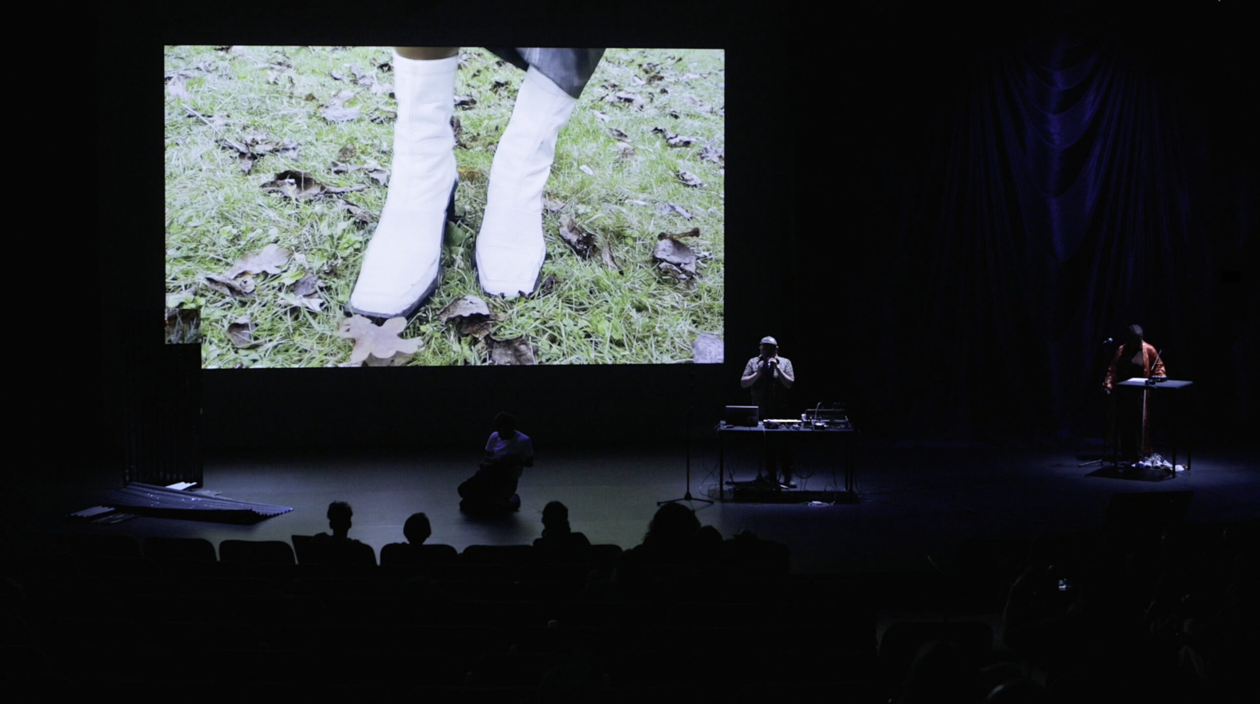 Tefnut - Vir Andres Hera