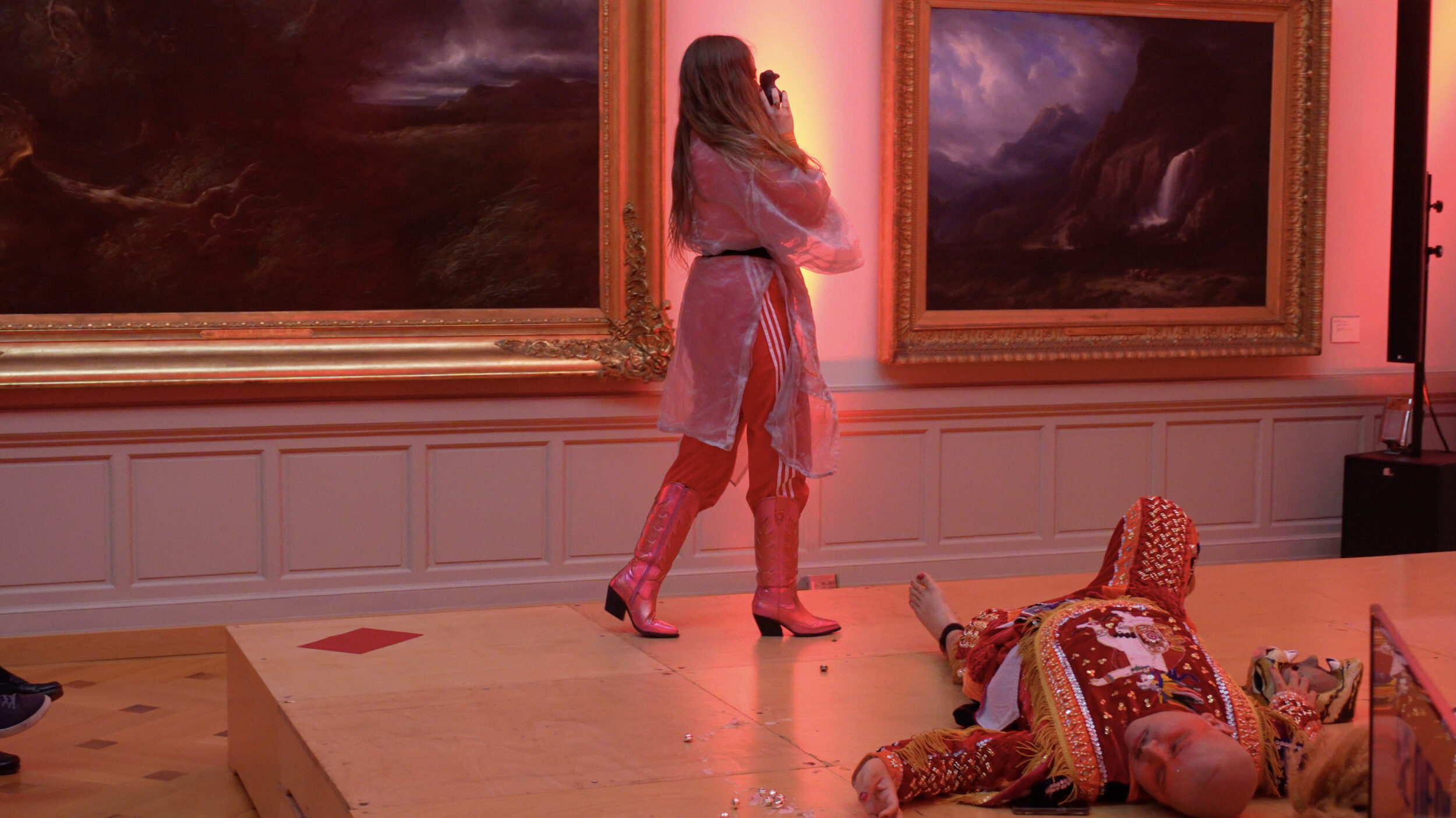 The Sacred, Without World - Vir Andres Hera