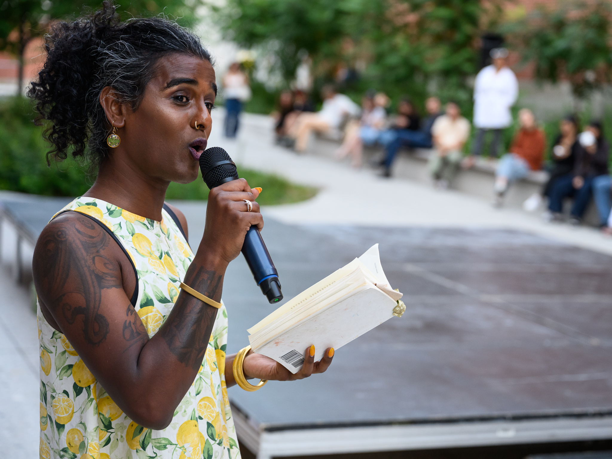 At the Limit of the Otherwordly Limit of the World - Vir Andres Hera