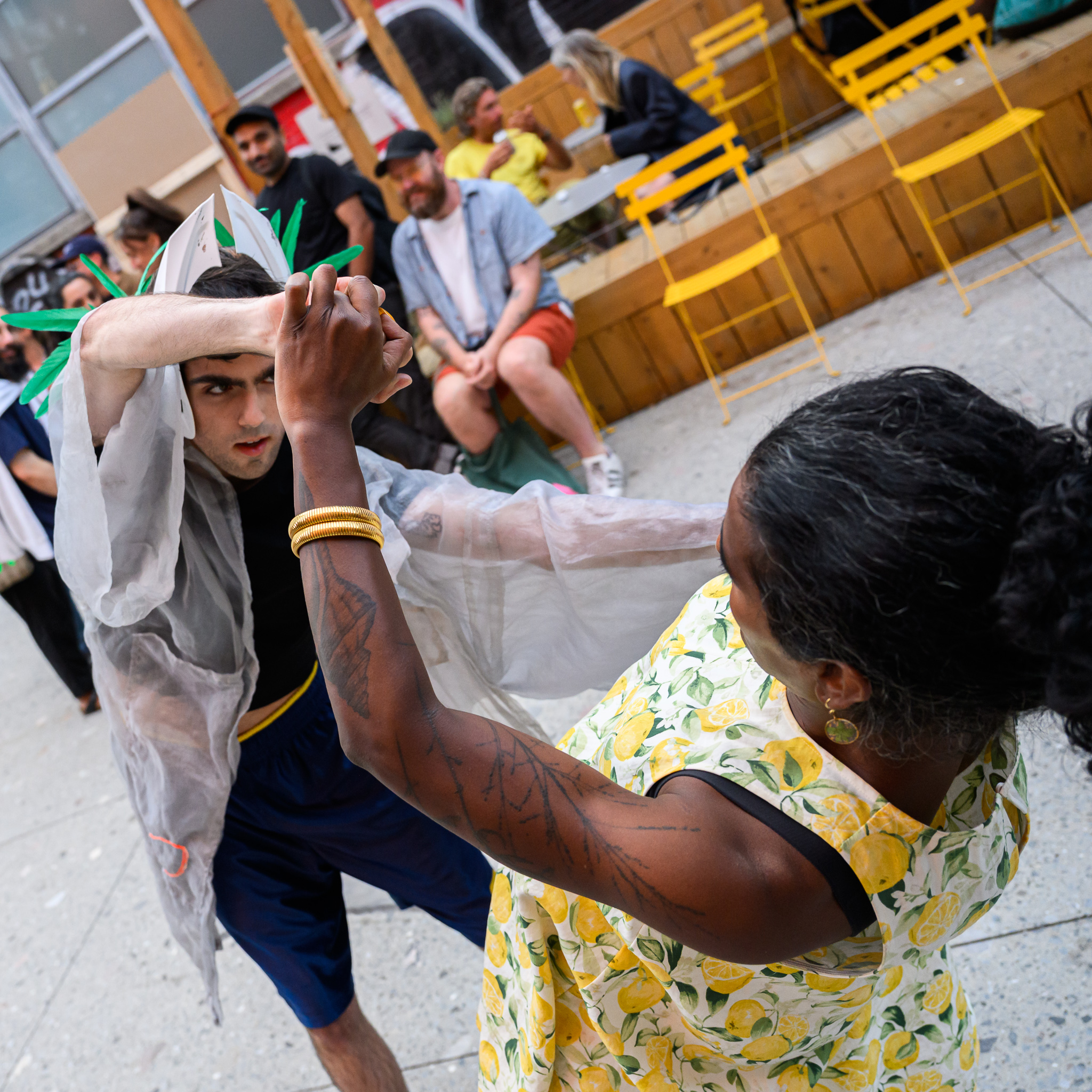 At the Limit of the Otherwordly Limit of the World - Vir Andres Hera