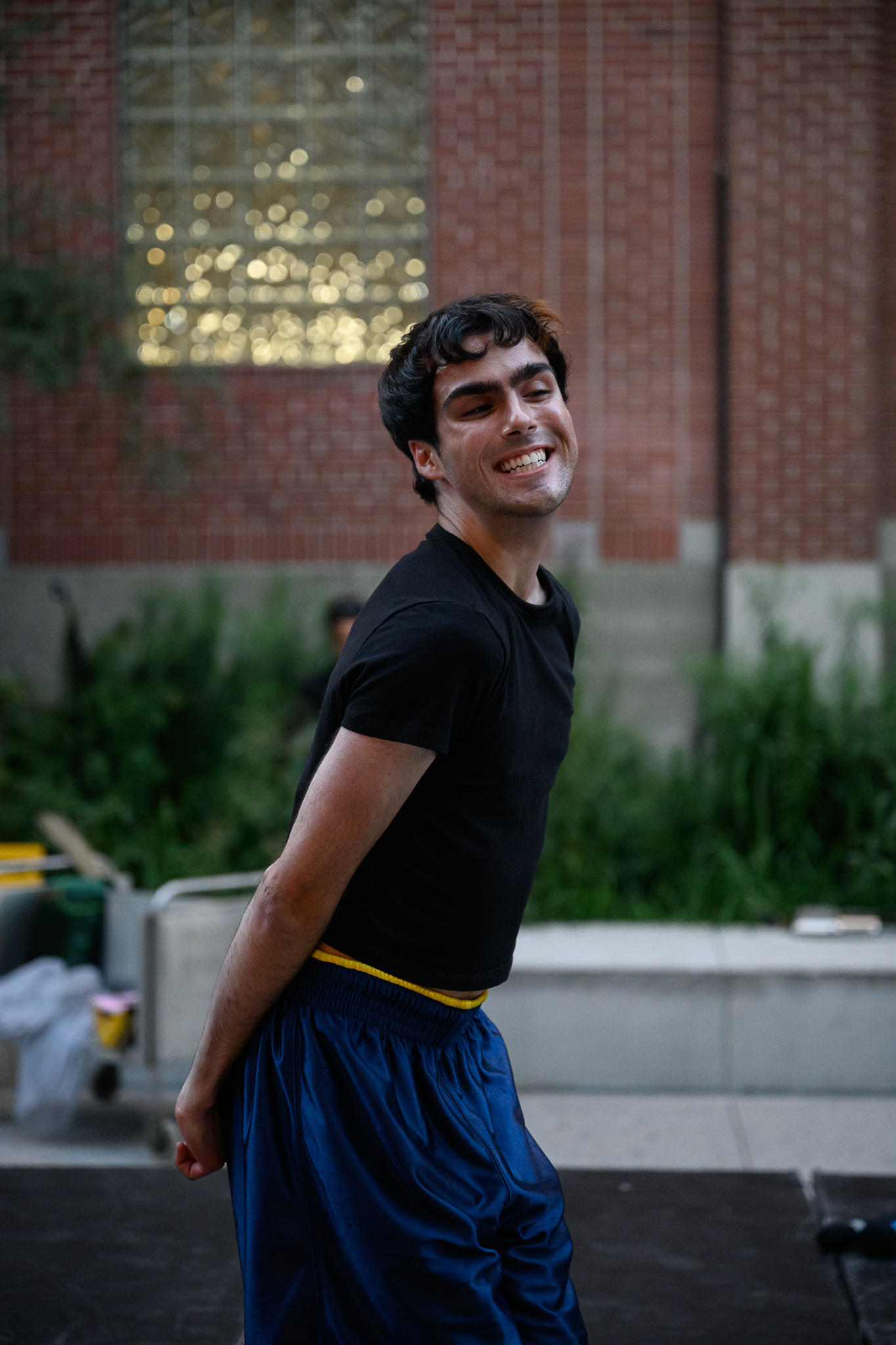 At the Limit of the Otherwordly Limit of the World - Vir Andres Hera