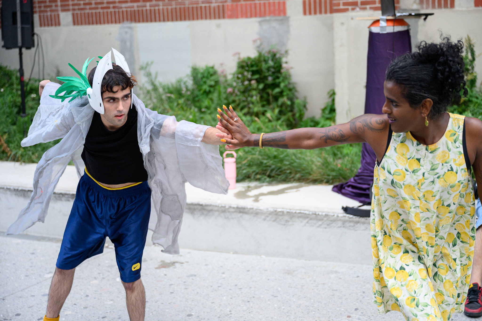 At the Limit of the Otherwordly Limit of the World - Vir Andres Hera