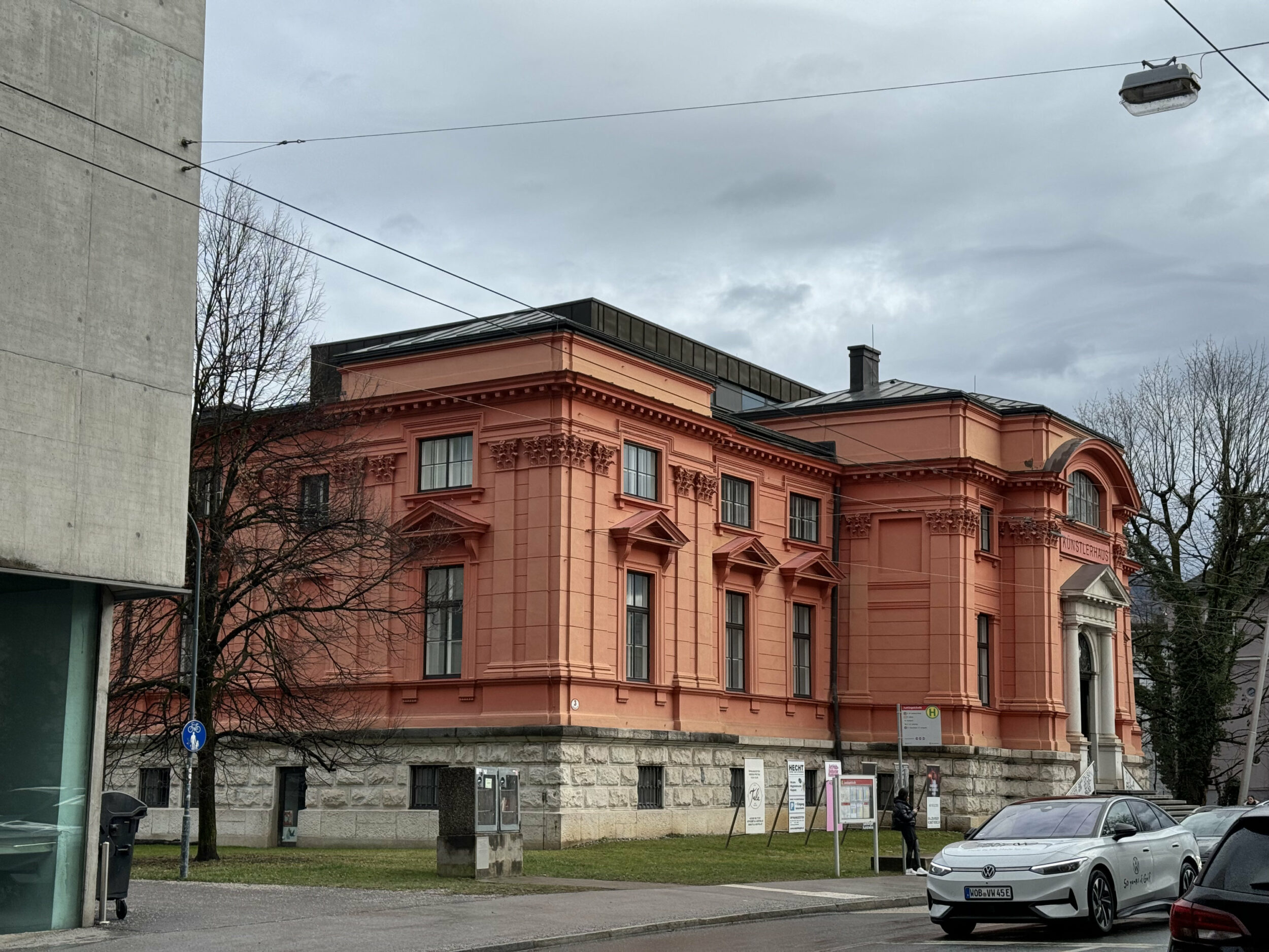 Footnoting & Post-Scripting - Vir Andres Hera