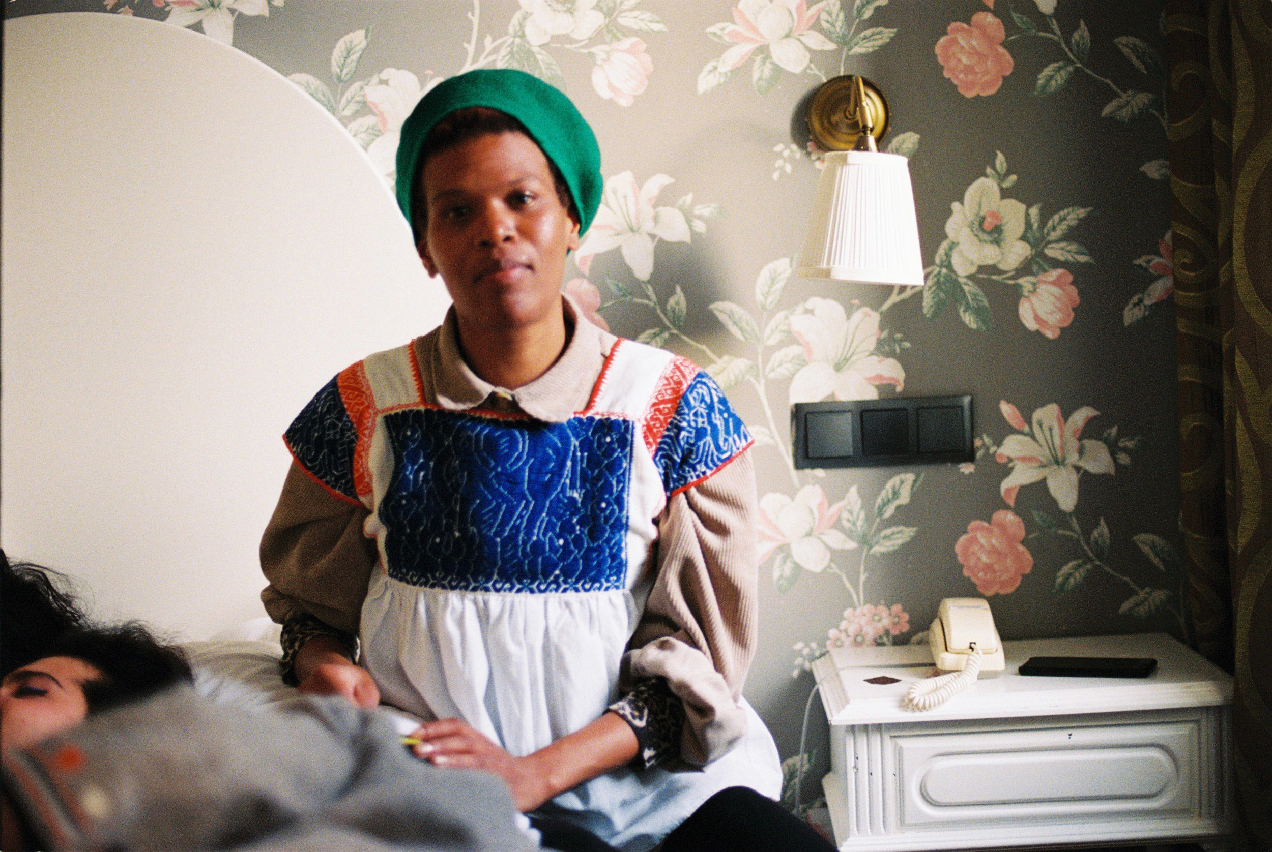 Language(s) of the pythia, oracular images, transtemporal bodies - Vir Andres Hera