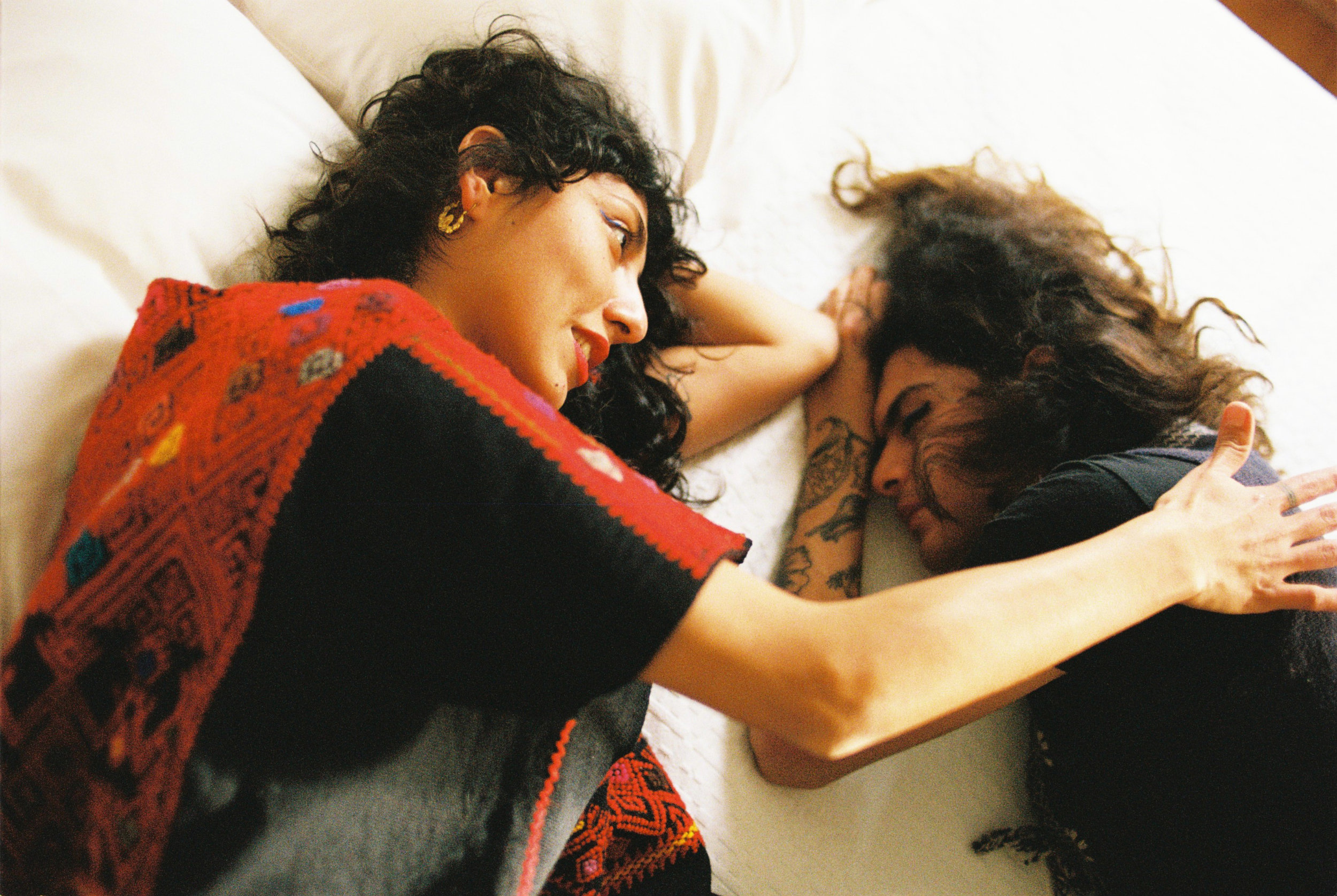 Language(s) of the pythia, oracular images, transtemporal bodies - Vir Andres Hera