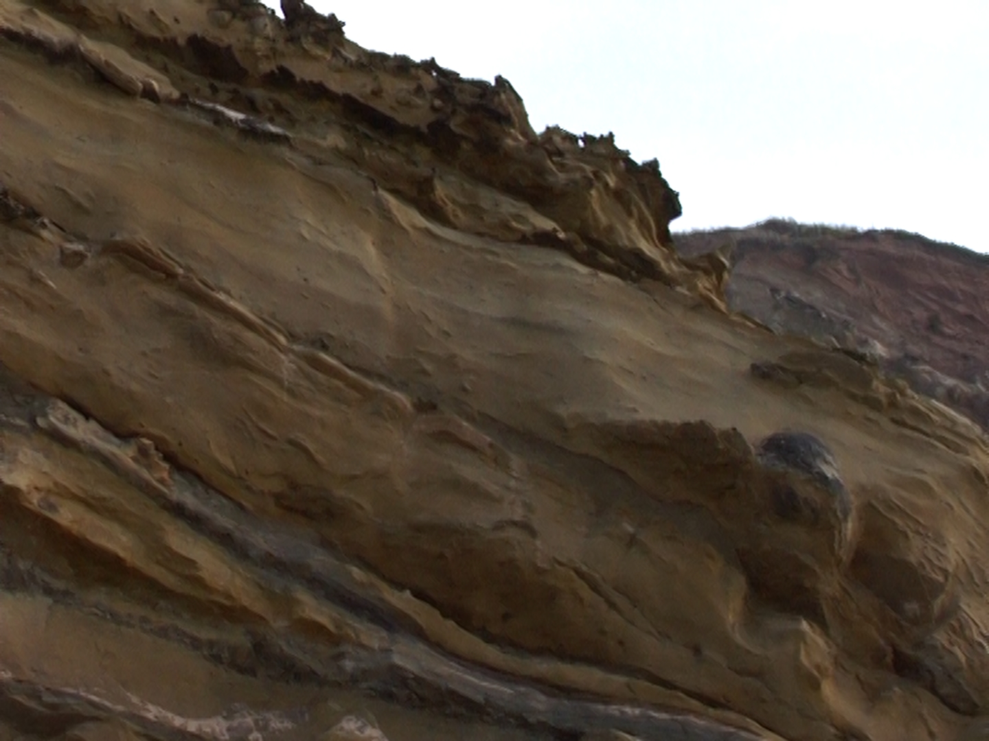 A Composition in the Ruins - Vir Andres Hera