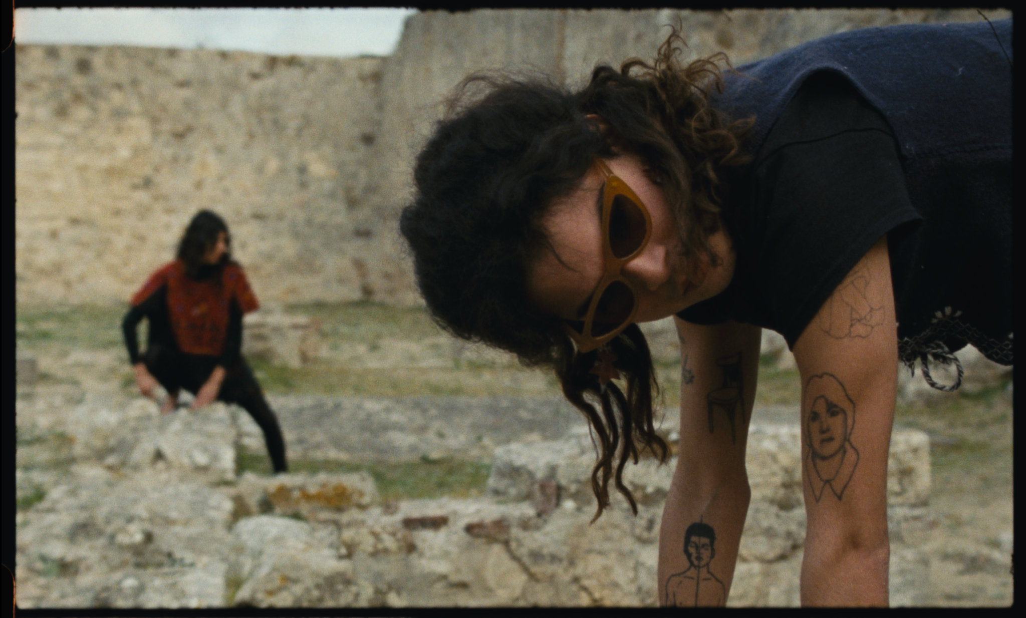 Language(s) of the pythia, oracular images, transtemporal bodies - Vir Andres Hera