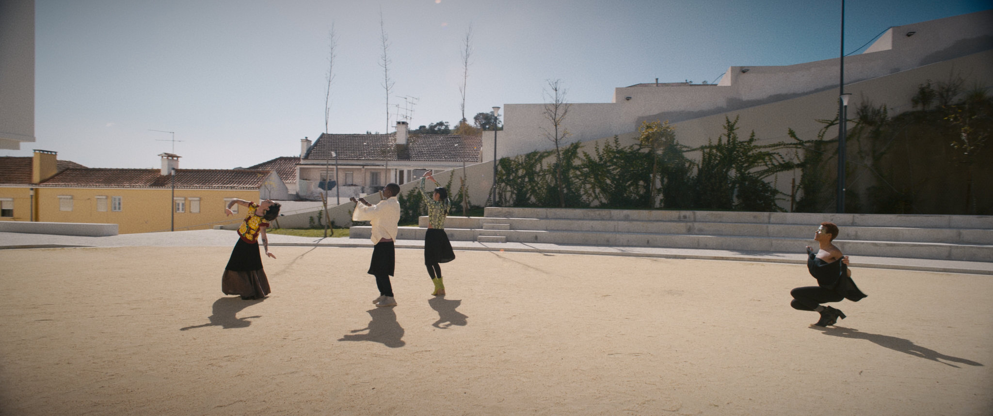 Moving (intimately with) image - Vir Andres Hera