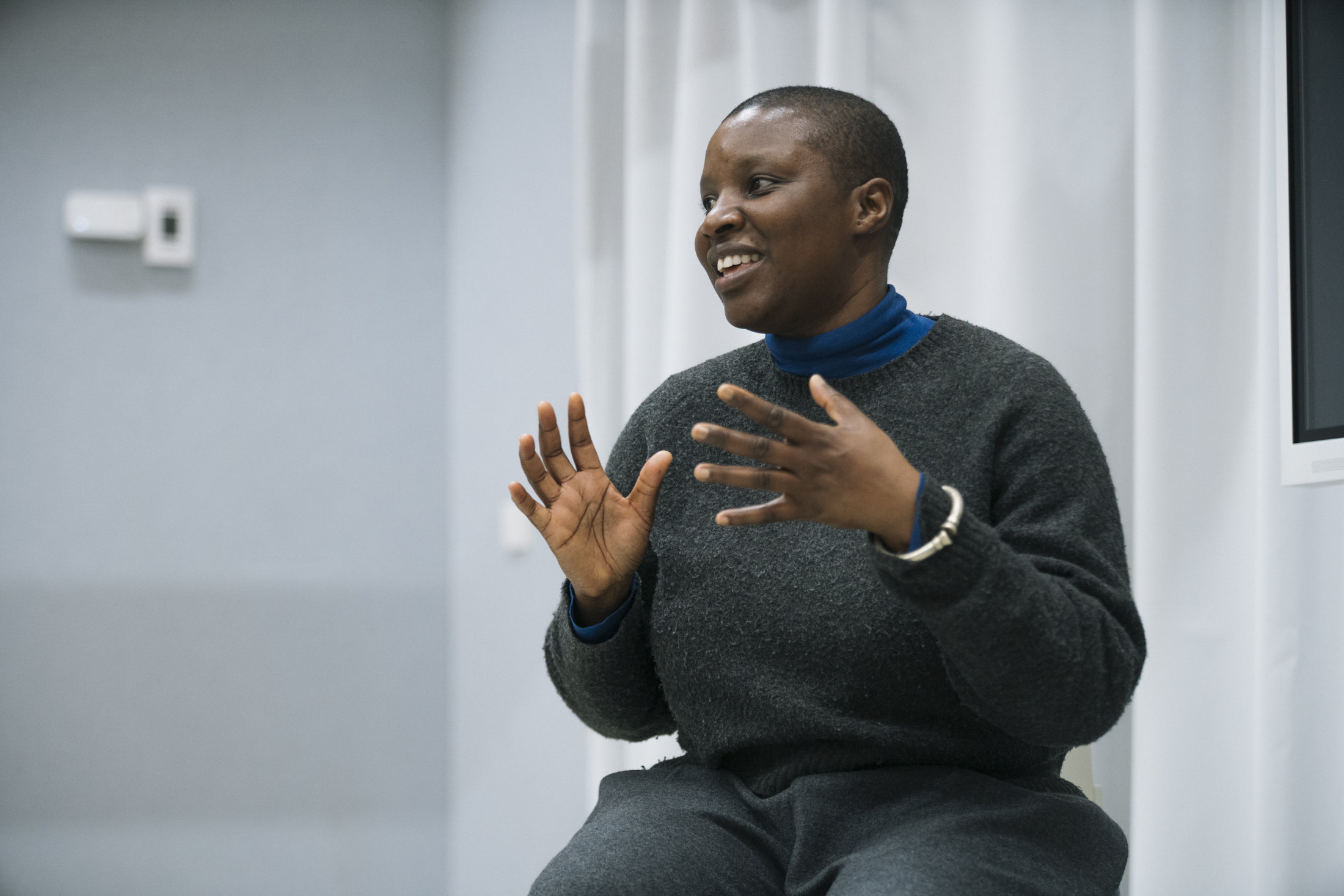 Unearthing Connection Between Worlds - Vir Andres Hera