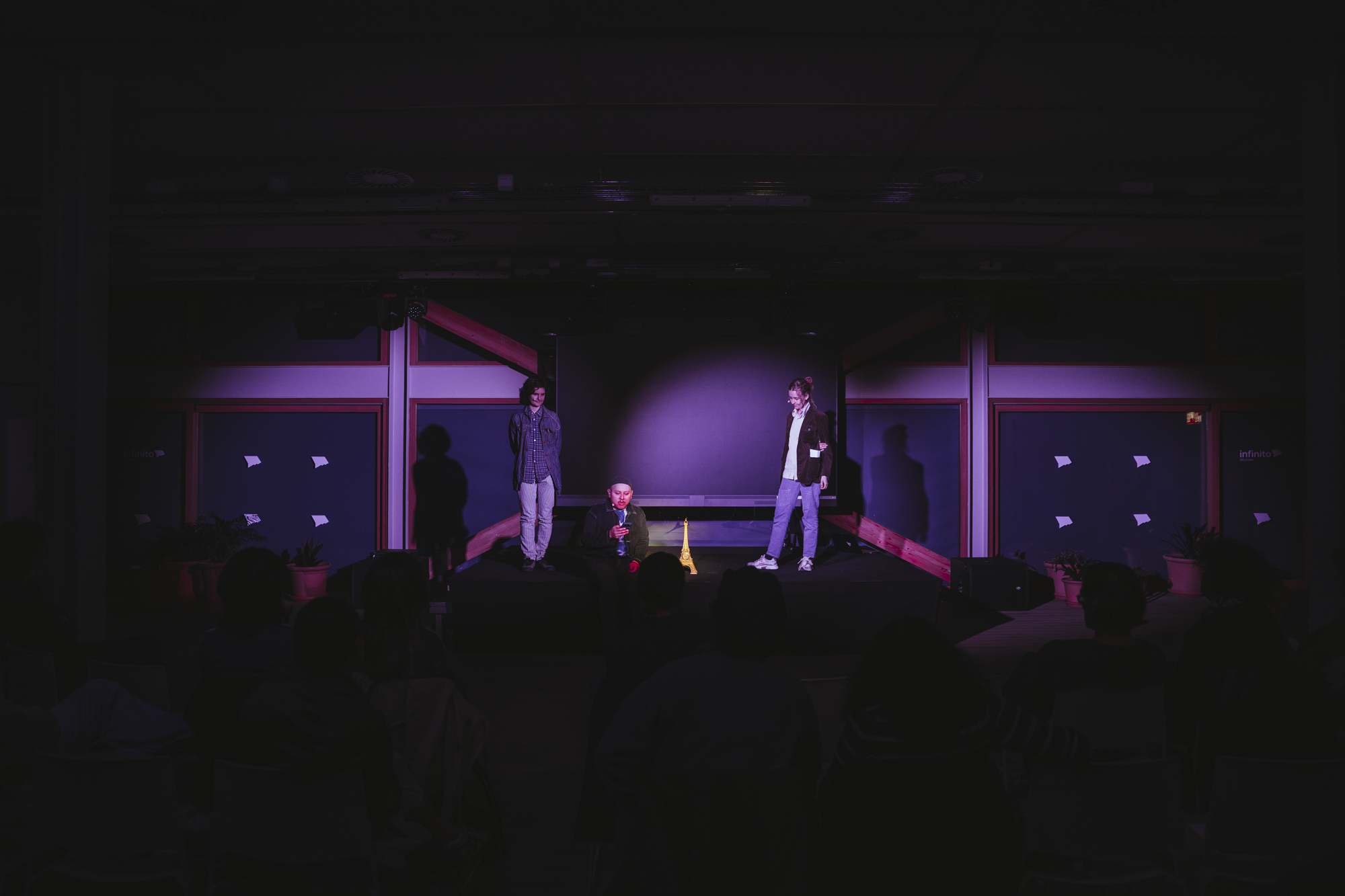 Un puñado de notas - Vir Andres Hera