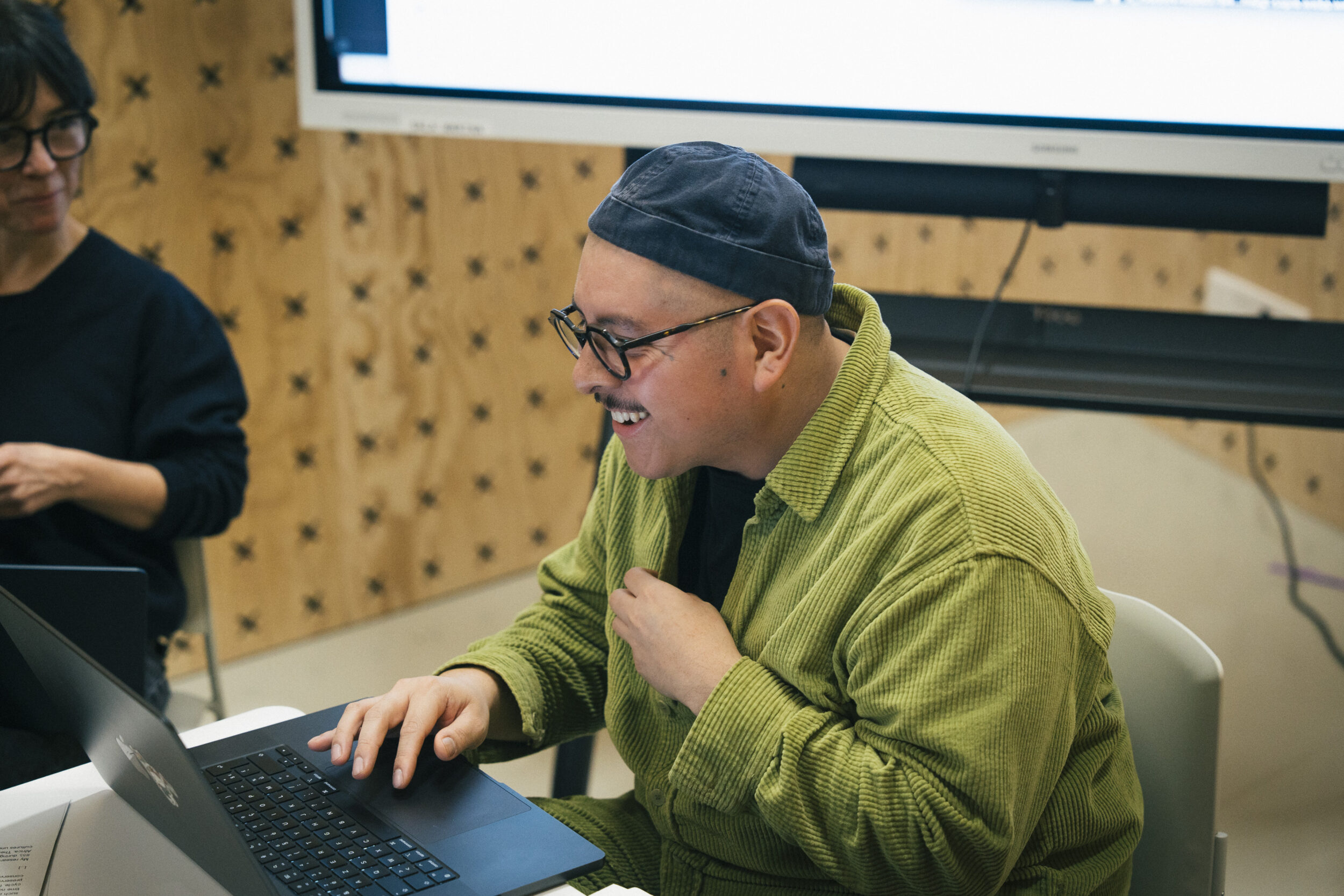 Todo comienzo es un ensayo - Vir Andres Hera