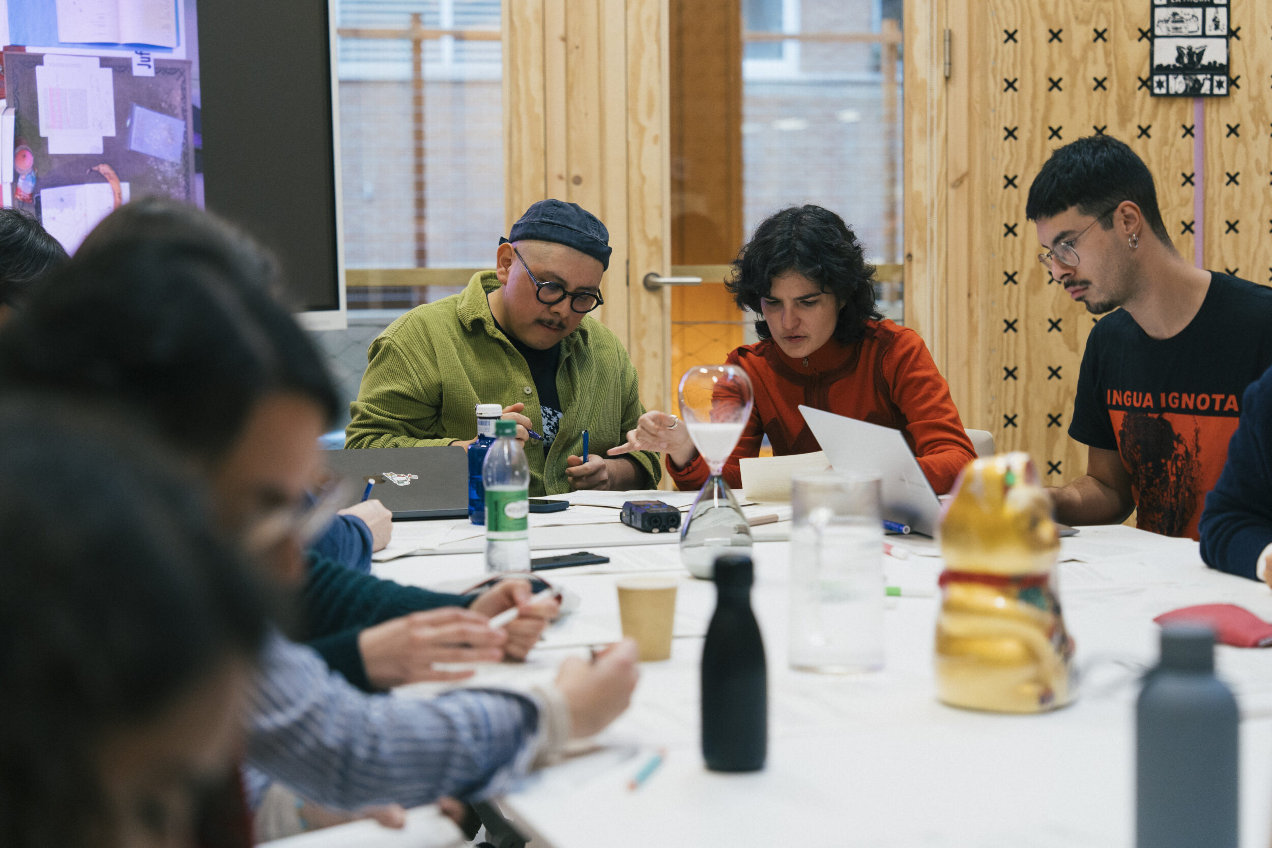 Todo comienzo es un ensayo - Vir Andres Hera